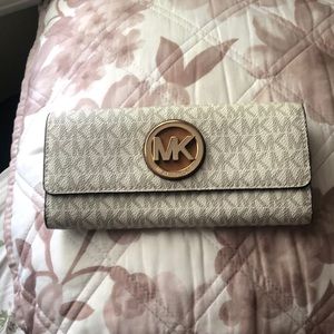 mk wallet